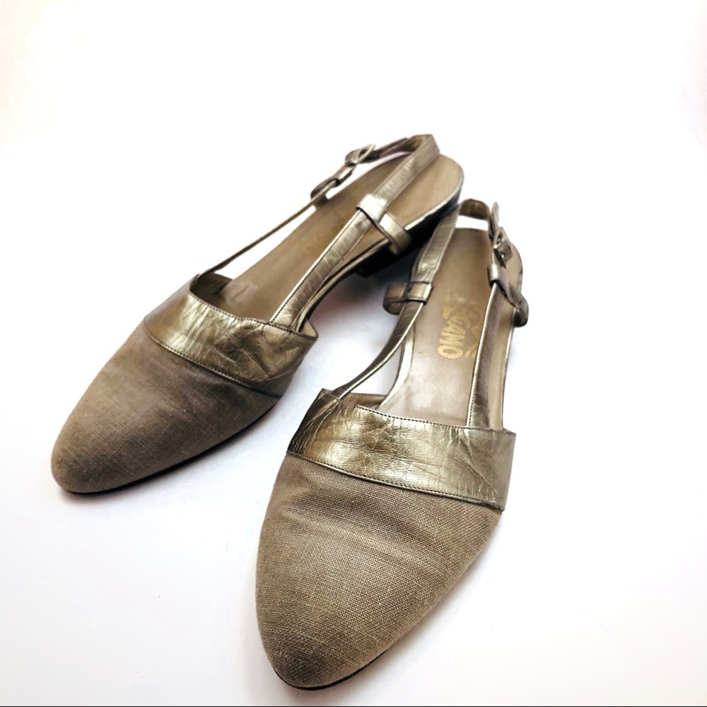 Vintage Ferragamo Sling Back Flats!